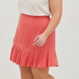 NWT Torrid Mini Challis High Waisted Skirt Coral Pink Plus Size 3X / XXXL